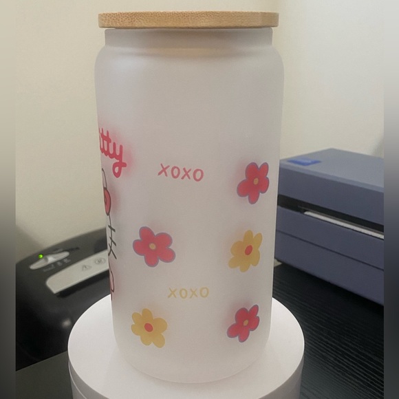 Hello Kitty 16 oz Glass CanTumbler Personalized with Bamboo Lid and Straw - Picture 3 of 3